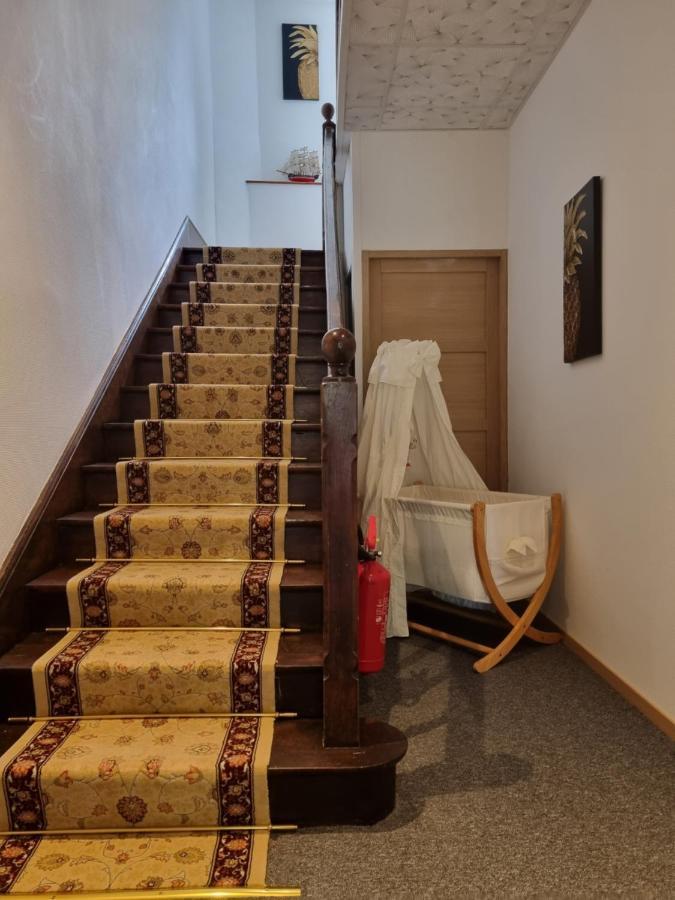 Le Manoir- Cluny Bed & Breakfast Luaran gambar